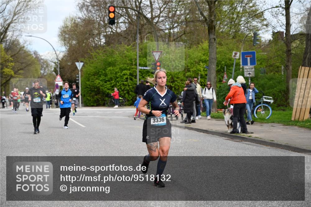 12.04.2026 - 45. Internationalen Wilhelmsburger Insellauf J. Mangold http://msf.ph/oto/9518132 12.04.2026 13:22:56 Ziel 5314, 4557, 2153, 5262, 4593, 4708, 3774, 4358, 5223, 3336, 3783, 3498, 3478, 3478, 4176, 5505, 3471, 3814, 2716, 3730 meine-sportfotos.de