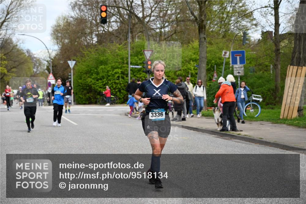 12.04.2026 - 45. Internationalen Wilhelmsburger Insellauf J. Mangold http://msf.ph/oto/9518134 12.04.2026 13:22:56 Ziel 5314, 4557, 2153, 5262, 4593, 4708, 3774, 4358, 5223, 3336, 3783, 3498, 3478, 3478, 4176, 5505, 3471, 3814, 2716, 3730 meine-sportfotos.de