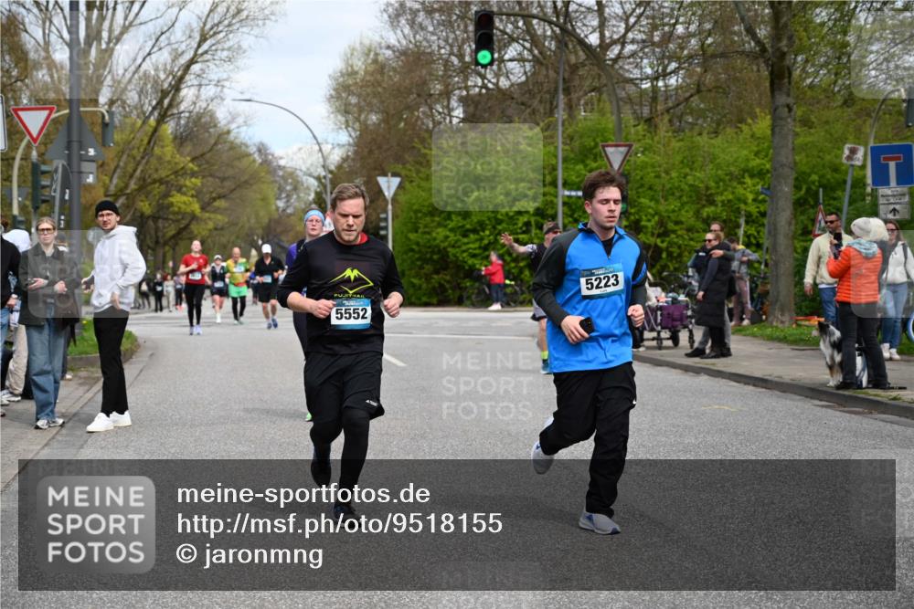 12.04.2026 - 45. Internationalen Wilhelmsburger Insellauf J. Mangold http://msf.ph/oto/9518155 12.04.2026 13:23:00 Ziel 5314, 4557, 2153, 5262, 4593, 4708, 3774, 4358, 5223, 3336, 3783, 3498, 3478, 4176, 5505, 5505, 3471, 3814, 2716, 3730, 3353 meine-sportfotos.de