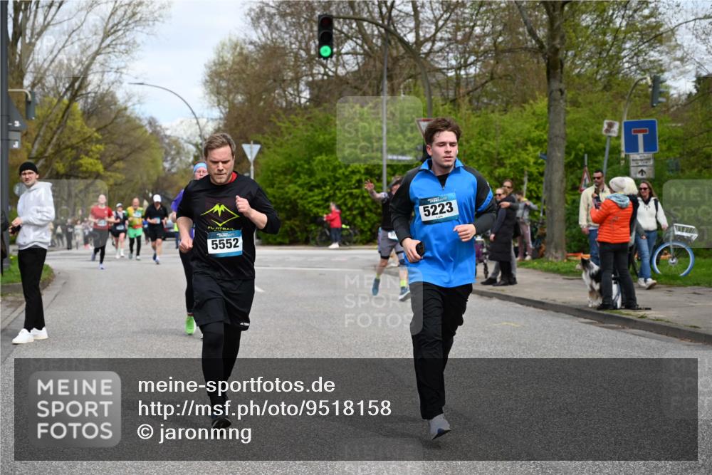 12.04.2026 - 45. Internationalen Wilhelmsburger Insellauf J. Mangold http://msf.ph/oto/9518158 12.04.2026 13:23:00 Ziel 5314, 4557, 2153, 5262, 4593, 4708, 3774, 4358, 5223, 3336, 3783, 3498, 3478, 4176, 5505, 5505, 3471, 3814, 2716, 3730, 3353 meine-sportfotos.de