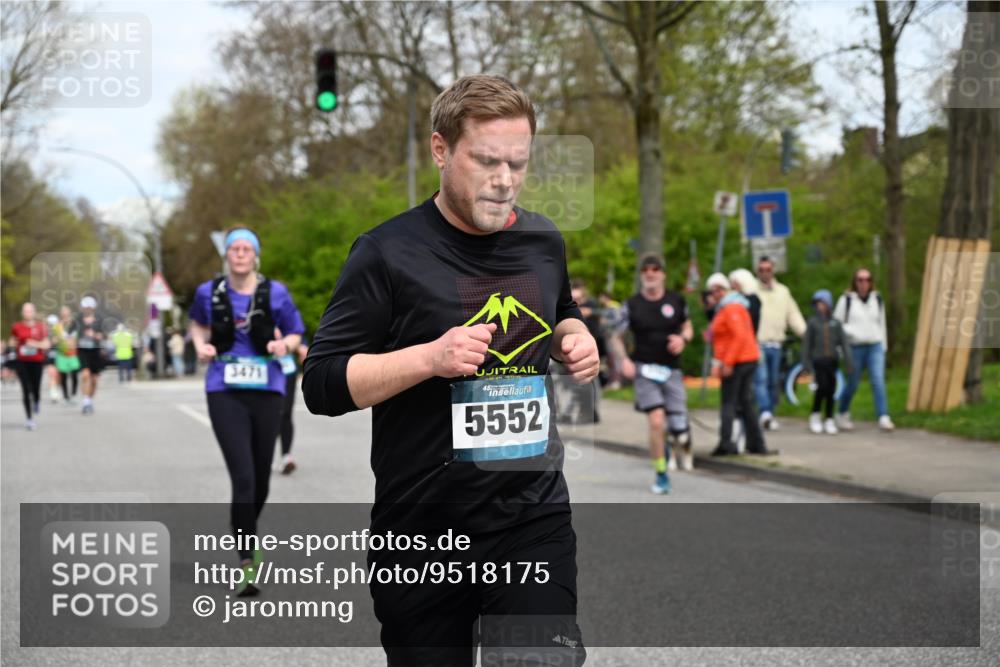 12.04.2026 - 45. Internationalen Wilhelmsburger Insellauf J. Mangold http://msf.ph/oto/9518175 12.04.2026 13:23:02 Ziel 5314, 4557, 2153, 5262, 4593, 4708, 3774, 4358, 5223, 3336, 3783, 3498, 3478, 4176, 5505, 3471, 3814, 2716, 3730, 3353 meine-sportfotos.de