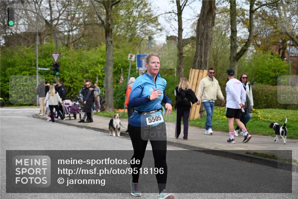 12.04.2026 - 45. Internationalen Wilhelmsburger Insellauf J. Mangold http://msf.ph/oto/9518196 12.04.2026 13:23:07 Ziel 2153, 5262, 4593, 4708, 3774, 4358, 5223, 3336, 3783, 3498, 3498, 3478, 4176, 5505, 3471, 3814, 2716, 2716, 3730, 3353, 2766, 5622 meine-sportfotos.de
