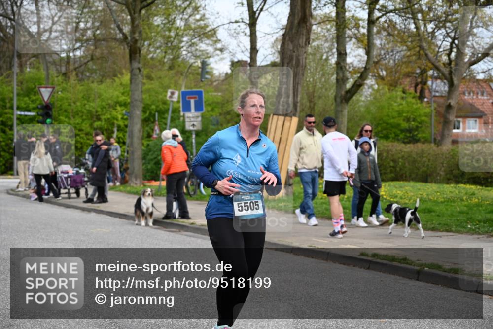 12.04.2026 - 45. Internationalen Wilhelmsburger Insellauf J. Mangold http://msf.ph/oto/9518199 12.04.2026 13:23:07 Ziel 2153, 5262, 4593, 4708, 3774, 4358, 5223, 3336, 3783, 3498, 3498, 3478, 4176, 5505, 3471, 3814, 2716, 2716, 3730, 3353, 2766, 5622 meine-sportfotos.de