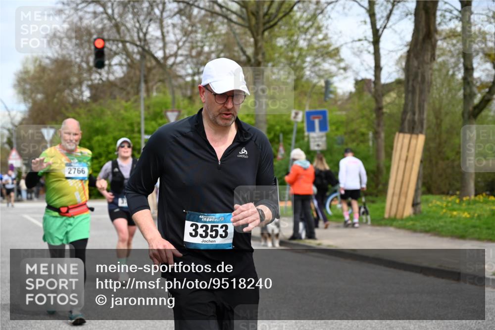 12.04.2026 - 45. Internationalen Wilhelmsburger Insellauf J. Mangold http://msf.ph/oto/9518240 12.04.2026 13:23:13 Ziel 4708, 3774, 4358, 5223, 3336, 3783, 3498, 3478, 4176, 5505, 3471, 3471, 3814, 2716, 3730, 3353, 2766, 5622, 3739, 5209, 5212 meine-sportfotos.de