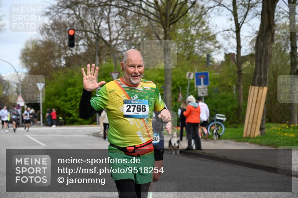 12.04.2026 - 45. Internationalen Wilhelmsburger Insellauf J. Mangold http://msf.ph/oto/9518254 12.04.2026 13:23:15 Ziel 4708, 3774, 4358, 5223, 3336, 3783, 3498, 3478, 4176, 5505, 3471, 3814, 2716, 3730, 3353, 2766, 5622, 3739, 5209, 5212, 2802, 2803 meine-sportfotos.de