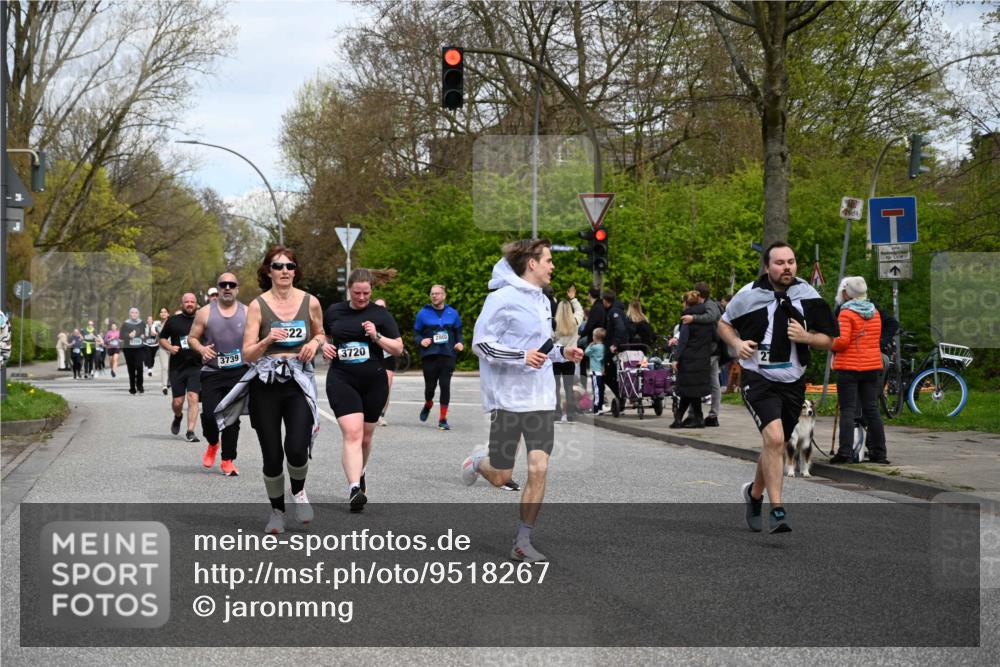 12.04.2026 - 45. Internationalen Wilhelmsburger Insellauf J. Mangold http://msf.ph/oto/9518267 12.04.2026 13:23:24 Ziel 5223, 3336, 3783, 3498, 3478, 4176, 5505, 3471, 3814, 2716, 3730, 3353, 2766, 5622, 3739, 5209, 5212, 5209, 5212, 2802, 2803, 3258, 3259, 4073, 4292, 4517, 3872 meine-sportfotos.de