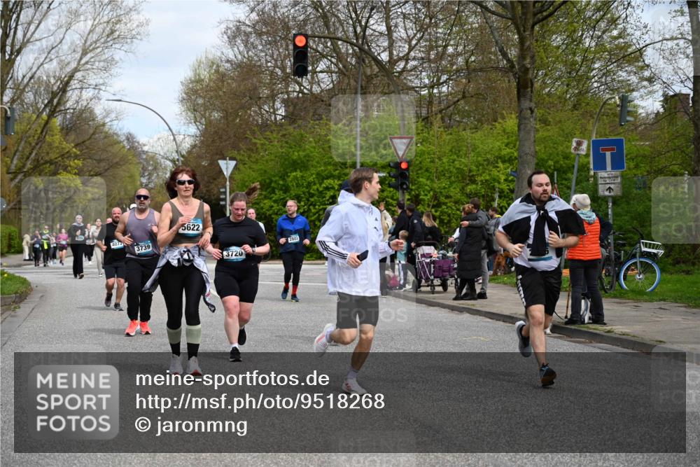 12.04.2026 - 45. Internationalen Wilhelmsburger Insellauf J. Mangold http://msf.ph/oto/9518268 12.04.2026 13:23:24 Ziel 5223, 3336, 3783, 3498, 3478, 4176, 5505, 3471, 3814, 2716, 3730, 3353, 2766, 5622, 3739, 5209, 5212, 5209, 5212, 2802, 2803, 3258, 3259, 4073, 4292, 4517, 3872 meine-sportfotos.de