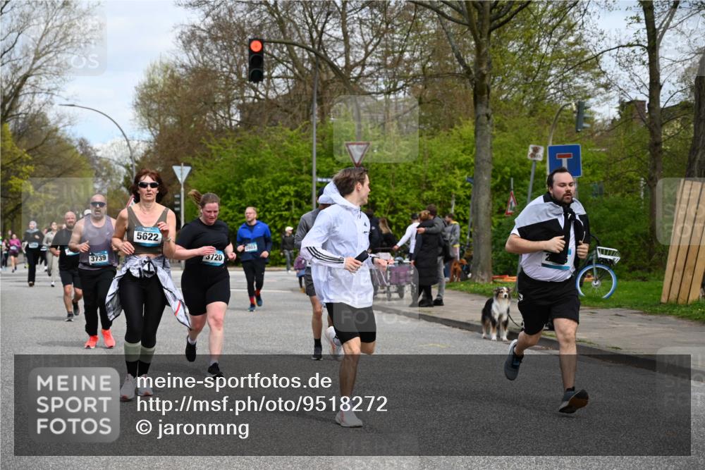 12.04.2026 - 45. Internationalen Wilhelmsburger Insellauf J. Mangold http://msf.ph/oto/9518272 12.04.2026 13:23:24 Ziel 5223, 3336, 3783, 3498, 3478, 4176, 5505, 3471, 3814, 2716, 3730, 3353, 2766, 5622, 3739, 5209, 5212, 5209, 5212, 2802, 2803, 3258, 3259, 4073, 4292, 4517, 3872 meine-sportfotos.de