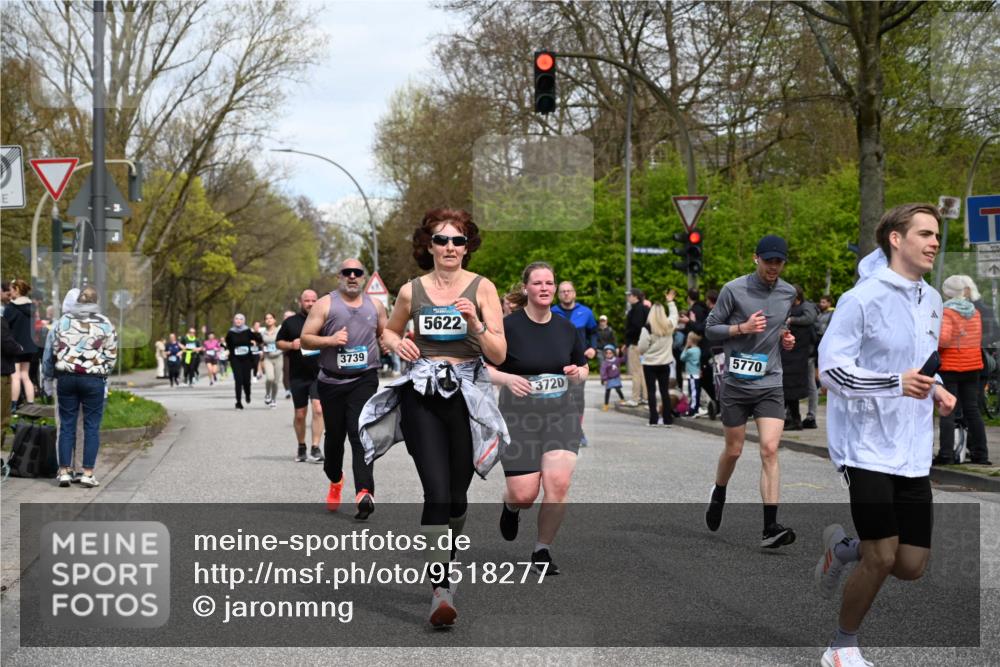 12.04.2026 - 45. Internationalen Wilhelmsburger Insellauf J. Mangold http://msf.ph/oto/9518277 12.04.2026 13:23:25 Ziel 5223, 3336, 3783, 3498, 3478, 4176, 5505, 3471, 3814, 2716, 3730, 3353, 2766, 5622, 3739, 5209, 5212, 2802, 2803, 3258, 3259, 4073, 4292, 4517, 3872 meine-sportfotos.de