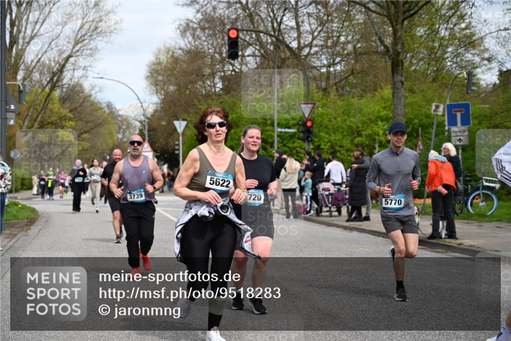 12.04.2026 - 45. Internationalen Wilhelmsburger Insellauf J. Mangold http://msf.ph/oto/9518283 12.04.2026 13:23:25 Ziel 5223, 3336, 3783, 3498, 3478, 4176, 5505, 3471, 3814, 2716, 3730, 3353, 2766, 5622, 3739, 5209, 5212, 2802, 2803, 3258, 3259, 4073, 4292, 4517, 3872 meine-sportfotos.de