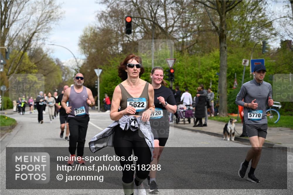 12.04.2026 - 45. Internationalen Wilhelmsburger Insellauf J. Mangold http://msf.ph/oto/9518288 12.04.2026 13:23:26 Ziel 5223, 3336, 3783, 3498, 3478, 4176, 5505, 3471, 3814, 2716, 3730, 3353, 2766, 5622, 3739, 5209, 5212, 2802, 2802, 2803, 3258, 3259, 4073, 4292, 4517, 3872, 5017 meine-sportfotos.de