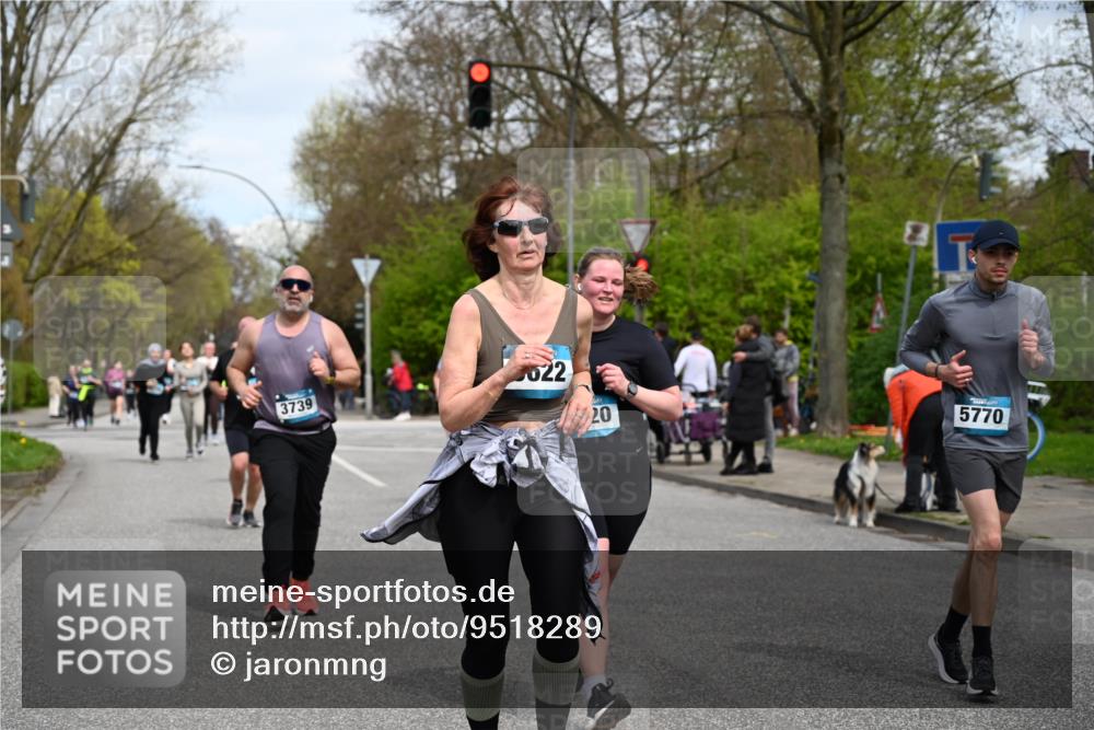 12.04.2026 - 45. Internationalen Wilhelmsburger Insellauf J. Mangold http://msf.ph/oto/9518289 12.04.2026 13:23:26 Ziel 5223, 3336, 3783, 3498, 3478, 4176, 5505, 3471, 3814, 2716, 3730, 3353, 2766, 5622, 3739, 5209, 5212, 2802, 2802, 2803, 3258, 3259, 4073, 4292, 4517, 3872, 5017 meine-sportfotos.de