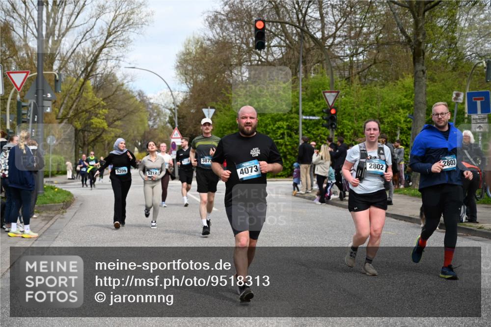 12.04.2026 - 45. Internationalen Wilhelmsburger Insellauf J. Mangold http://msf.ph/oto/9518313 12.04.2026 13:23:29 Ziel 3336, 3783, 3498, 3478, 4176, 5505, 3471, 3814, 2716, 3730, 3353, 2766, 5622, 3739, 5209, 5212, 2802, 2803, 3258, 3259, 4073, 4292, 4517, 3872, 5017, 3871 meine-sportfotos.de