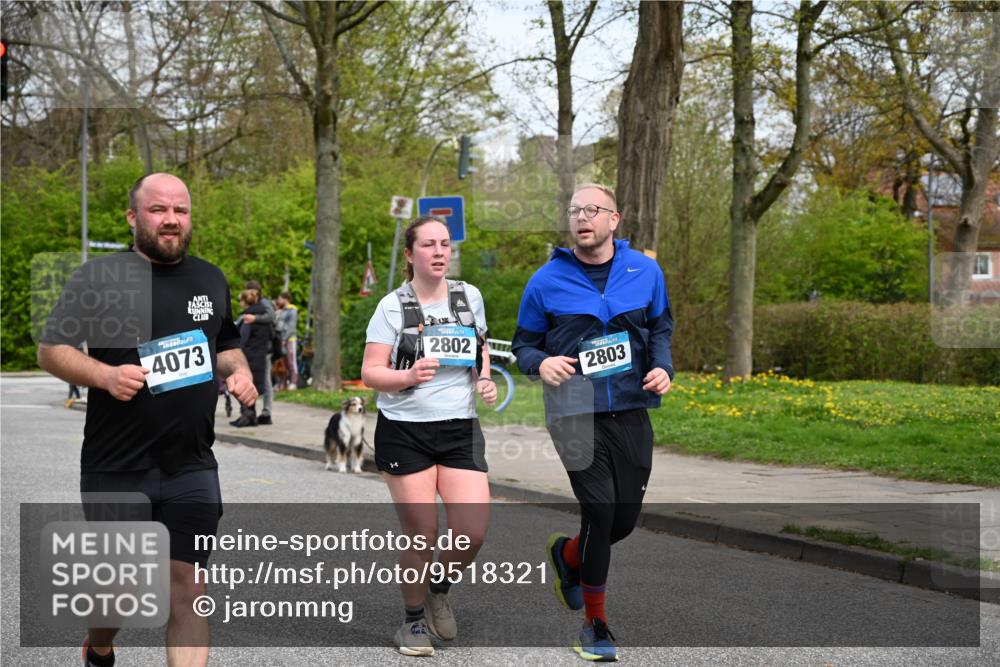 12.04.2026 - 45. Internationalen Wilhelmsburger Insellauf J. Mangold http://msf.ph/oto/9518321 12.04.2026 13:23:31 Ziel 3498, 3478, 4176, 5505, 3471, 3814, 2716, 3730, 3353, 2766, 5622, 5622, 3739, 5209, 5212, 2802, 2803, 3258, 3259, 4073, 4292, 4517, 3872, 5017, 3871, 5632, 4365, 3267, 2562 meine-sportfotos.de