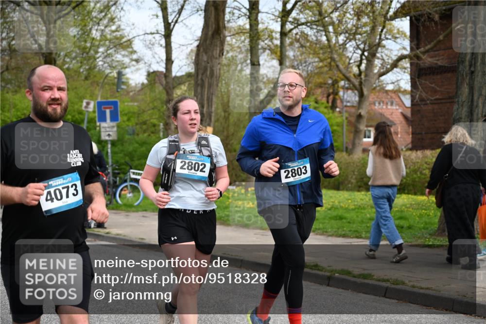12.04.2026 - 45. Internationalen Wilhelmsburger Insellauf J. Mangold http://msf.ph/oto/9518328 12.04.2026 13:23:31 Ziel 3498, 3478, 4176, 5505, 3471, 3814, 2716, 3730, 3353, 2766, 5622, 5622, 3739, 5209, 5212, 2802, 2803, 3258, 3259, 4073, 4292, 4517, 3872, 5017, 3871, 5632, 4365, 3267, 2562 meine-sportfotos.de