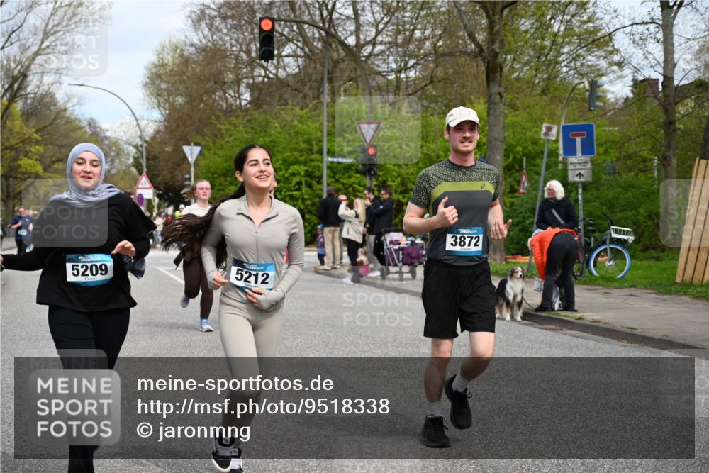 12.04.2026 - 45. Internationalen Wilhelmsburger Insellauf J. Mangold http://msf.ph/oto/9518338 12.04.2026 13:23:33 Ziel 3478, 4176, 5505, 3471, 3814, 2716, 3730, 3353, 2766, 5622, 3739, 5209, 5212, 2802, 2803, 3258, 3259, 4073, 4292, 4517, 4517, 3872, 5017, 3871, 5632, 4365, 3267, 2562, 5356, 5355 meine-sportfotos.de