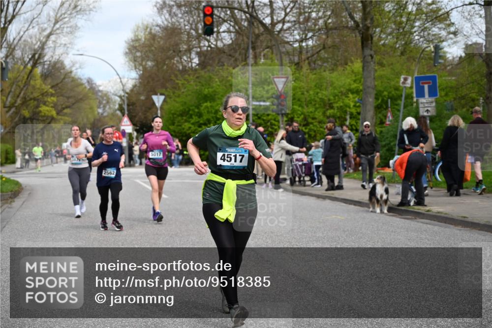 12.04.2026 - 45. Internationalen Wilhelmsburger Insellauf J. Mangold http://msf.ph/oto/9518385 12.04.2026 13:23:41 Ziel 3814, 2716, 3730, 3353, 2766, 5622, 3739, 5209, 5212, 2802, 2803, 3258, 3259, 4073, 4292, 4517, 3872, 5017, 3871, 3871, 5632, 4365, 3267, 2562, 5356, 5355 meine-sportfotos.de