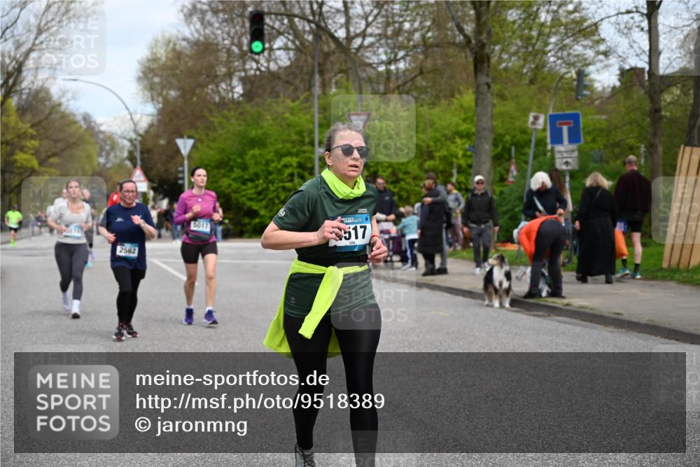12.04.2026 - 45. Internationalen Wilhelmsburger Insellauf J. Mangold http://msf.ph/oto/9518389 12.04.2026 13:23:41 Ziel 3814, 2716, 3730, 3353, 2766, 5622, 3739, 5209, 5212, 2802, 2803, 3258, 3259, 4073, 4292, 4517, 3872, 5017, 3871, 3871, 5632, 4365, 3267, 2562, 5356, 5355 meine-sportfotos.de