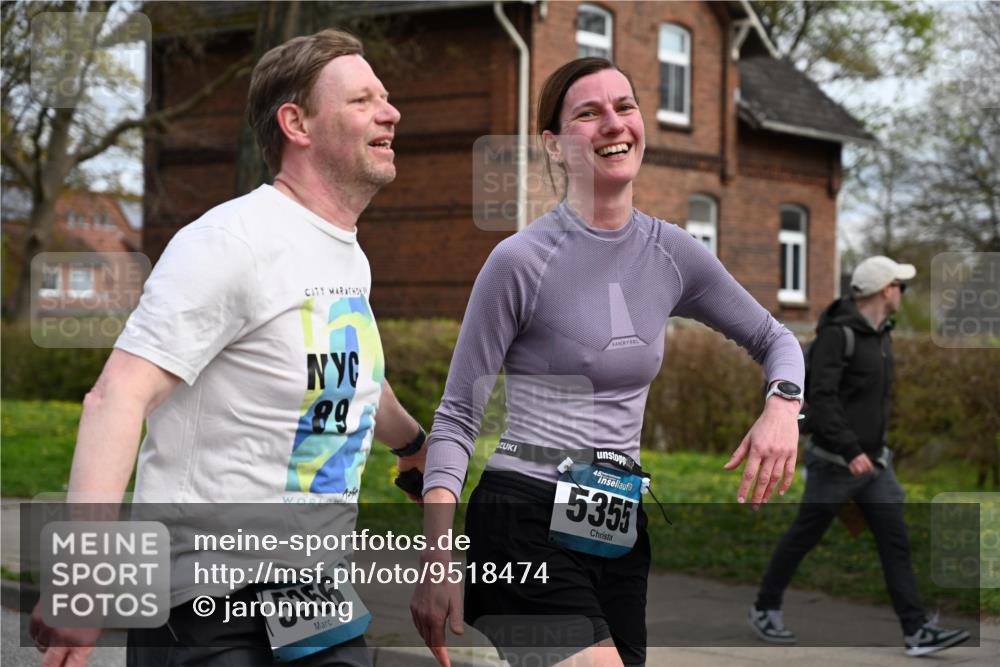 12.04.2026 - 45. Internationalen Wilhelmsburger Insellauf J. Mangold http://msf.ph/oto/9518474 12.04.2026 13:23:54 Ziel 5622, 3739, 5209, 5212, 2802, 2803, 3258, 3259, 4073, 4292, 4517, 3872, 5017, 3871, 5632, 5632, 4365, 3267, 2562, 5356, 5355, 4567, 2145 meine-sportfotos.de
