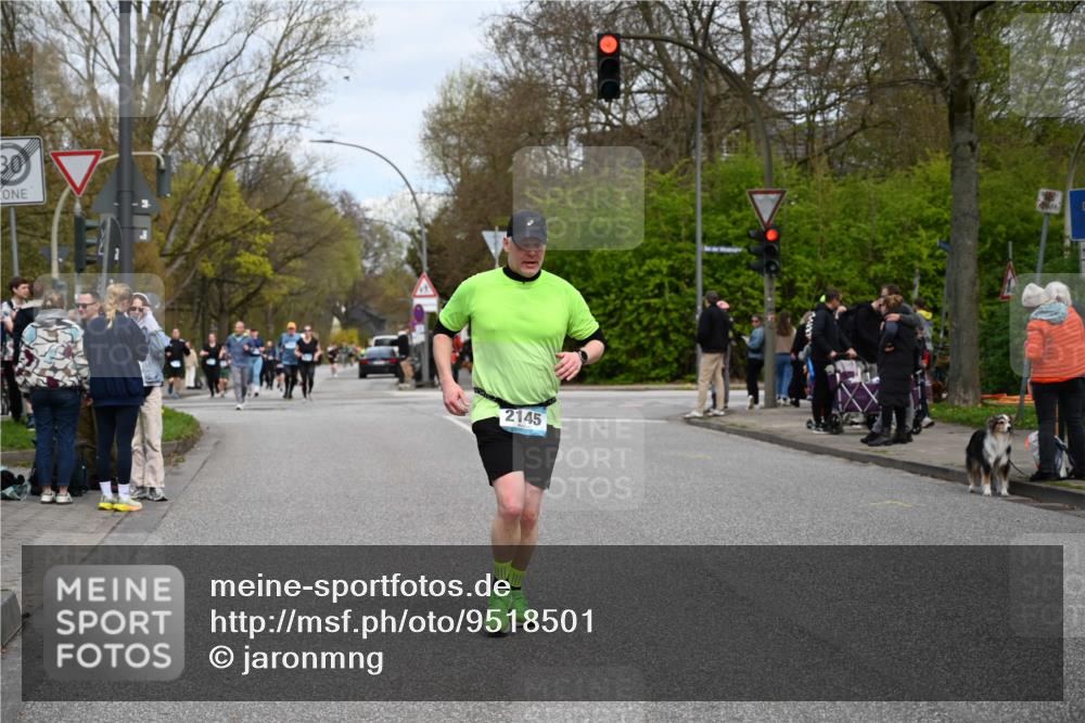 12.04.2026 - 45. Internationalen Wilhelmsburger Insellauf J. Mangold http://msf.ph/oto/9518501 12.04.2026 13:24:02 Ziel 2802, 2803, 3258, 3259, 4073, 4292, 4517, 3872, 5017, 3871, 5632, 4365, 3267, 2562, 5356, 5355, 4567, 2145, 3936, 4908, 4016, 2111, 2112, 2290 meine-sportfotos.de