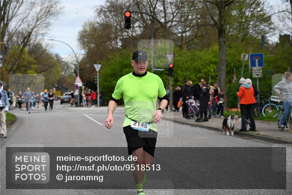 12.04.2026 - 45. Internationalen Wilhelmsburger Insellauf J. Mangold http://msf.ph/oto/9518513 12.04.2026 13:24:03 Ziel 2802, 2803, 3258, 3259, 4073, 4292, 4517, 3872, 5017, 3871, 5632, 4365, 3267, 2562, 5356, 5355, 4567, 2145, 3936, 4908, 4016, 2111, 2112, 2290, 4812 meine-sportfotos.de