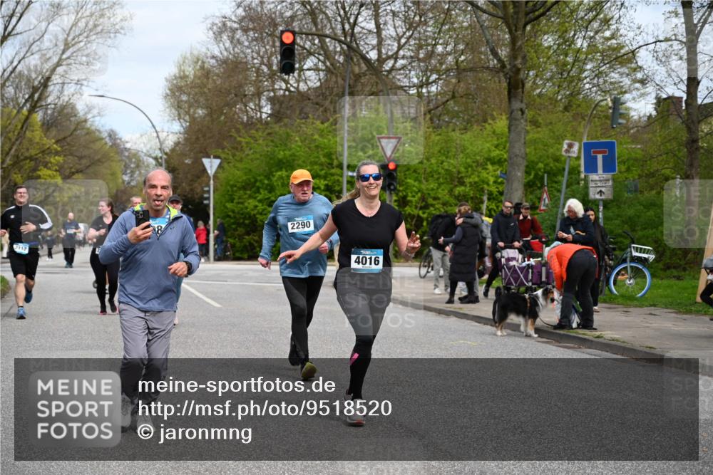 12.04.2026 - 45. Internationalen Wilhelmsburger Insellauf J. Mangold http://msf.ph/oto/9518520 12.04.2026 13:24:15 Ziel 5017, 3871, 5632, 4365, 3267, 2562, 5356, 5355, 4567, 2145, 3936, 4908, 4016, 2111, 2112, 2290, 4812, 4812, 2990, 2991, 2012 meine-sportfotos.de