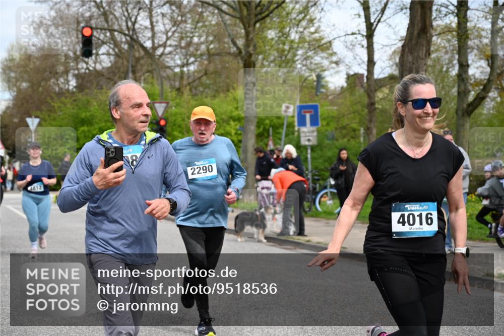 12.04.2026 - 45. Internationalen Wilhelmsburger Insellauf J. Mangold http://msf.ph/oto/9518536 12.04.2026 13:24:16 Ziel 3871, 5632, 4365, 3267, 2562, 5356, 5355, 4567, 2145, 3936, 4908, 4016, 2111, 2112, 2290, 4812, 2990, 2991, 2990, 2991, 2012, 5021 meine-sportfotos.de