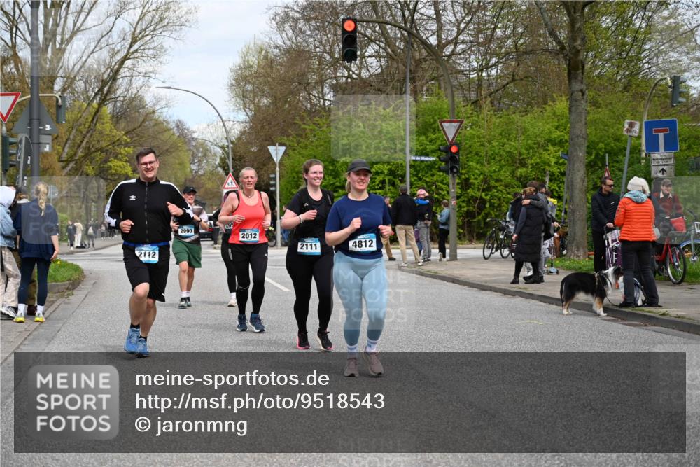 12.04.2026 - 45. Internationalen Wilhelmsburger Insellauf J. Mangold http://msf.ph/oto/9518543 12.04.2026 13:24:18 Ziel 3871, 5632, 4365, 3267, 2562, 5356, 5355, 4567, 2145, 3936, 4908, 4016, 2111, 2112, 2290, 4812, 2990, 2991, 2012, 5021, 4751 meine-sportfotos.de