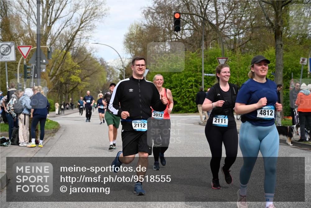 12.04.2026 - 45. Internationalen Wilhelmsburger Insellauf J. Mangold http://msf.ph/oto/9518555 12.04.2026 13:24:19 Ziel 5632, 4365, 3267, 2562, 5356, 5355, 4567, 2145, 3936, 4908, 4016, 2111, 2112, 2290, 4812, 2990, 2991, 2012, 2012, 5021, 4751 meine-sportfotos.de