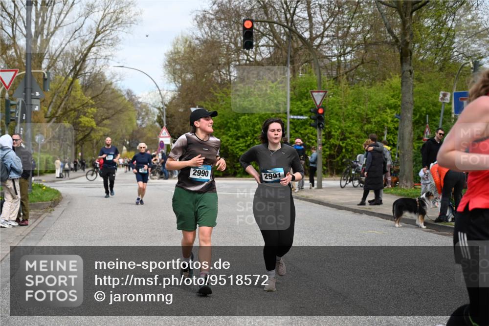 12.04.2026 - 45. Internationalen Wilhelmsburger Insellauf J. Mangold http://msf.ph/oto/9518572 12.04.2026 13:24:22 Ziel 5356, 5355, 4567, 2145, 3936, 4908, 4016, 4908, 4016, 2111, 2112, 2290, 4812, 2990, 2991, 2012, 5021, 4751, 2558, 2557 meine-sportfotos.de