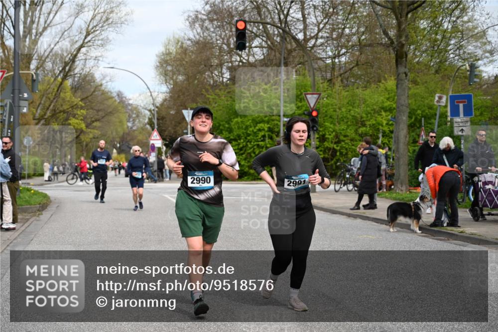 12.04.2026 - 45. Internationalen Wilhelmsburger Insellauf J. Mangold http://msf.ph/oto/9518576 12.04.2026 13:24:22 Ziel 5356, 5355, 4567, 2145, 3936, 4908, 4016, 4908, 4016, 2111, 2112, 2290, 4812, 2990, 2991, 2012, 5021, 4751, 2558, 2557 meine-sportfotos.de