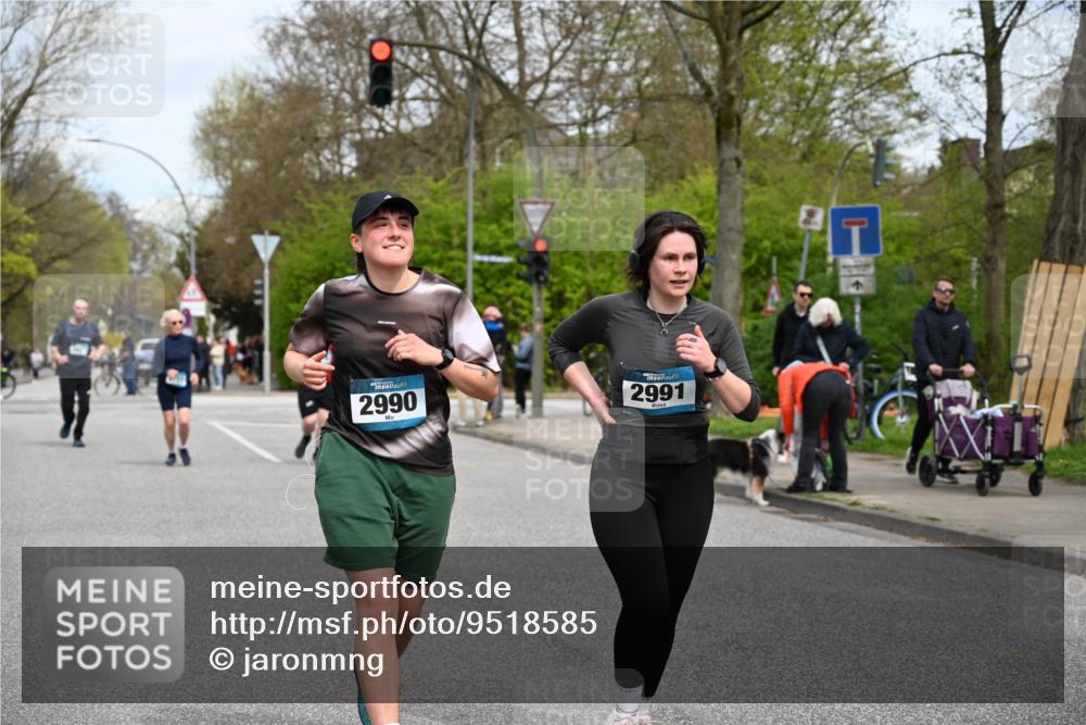 12.04.2026 - 45. Internationalen Wilhelmsburger Insellauf J. Mangold http://msf.ph/oto/9518585 12.04.2026 13:24:23 Ziel 4567, 2145, 3936, 4908, 4016, 2111, 2112, 2290, 4812, 2990, 2991, 2012, 5021, 4751, 2558, 2557 meine-sportfotos.de