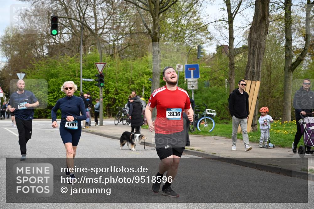 12.04.2026 - 45. Internationalen Wilhelmsburger Insellauf J. Mangold http://msf.ph/oto/9518596 12.04.2026 13:24:28 Ziel 4567, 2145, 3936, 4908, 4016, 2111, 2112, 2290, 4812, 2990, 2991, 2990, 2991, 2012, 5021, 5021, 4751, 2558, 2557 meine-sportfotos.de