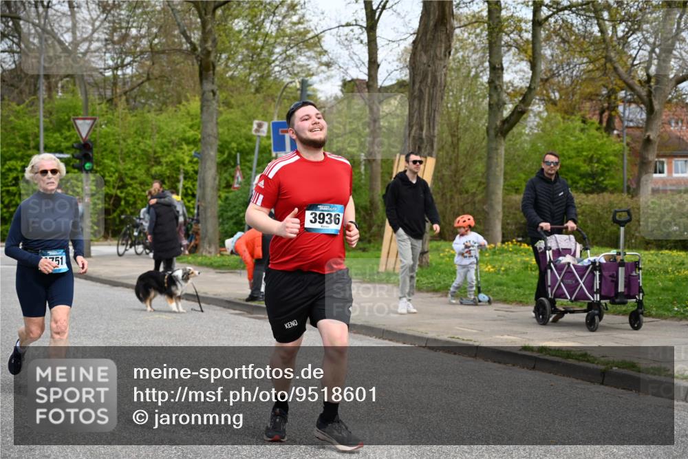 12.04.2026 - 45. Internationalen Wilhelmsburger Insellauf J. Mangold http://msf.ph/oto/9518601 12.04.2026 13:24:28 Ziel 4567, 2145, 3936, 4908, 4016, 2111, 2112, 2290, 4812, 2990, 2991, 2990, 2991, 2012, 5021, 5021, 4751, 2558, 2557 meine-sportfotos.de