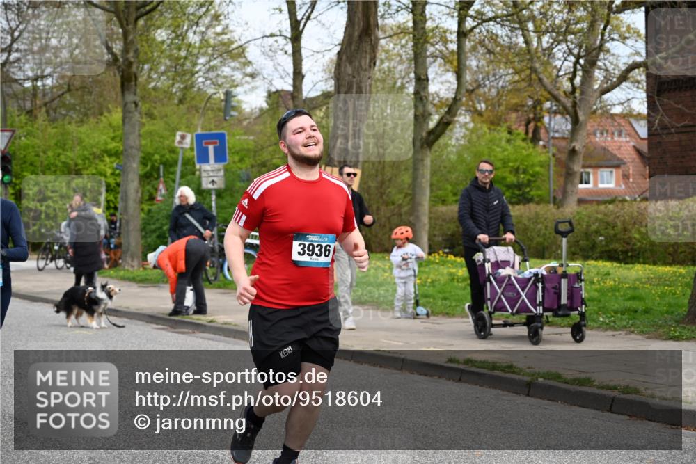 12.04.2026 - 45. Internationalen Wilhelmsburger Insellauf J. Mangold http://msf.ph/oto/9518604 12.04.2026 13:24:29 Ziel 4567, 2145, 3936, 4908, 4016, 2111, 2112, 2290, 4812, 2990, 2991, 2012, 5021, 4751, 2558, 2557 meine-sportfotos.de
