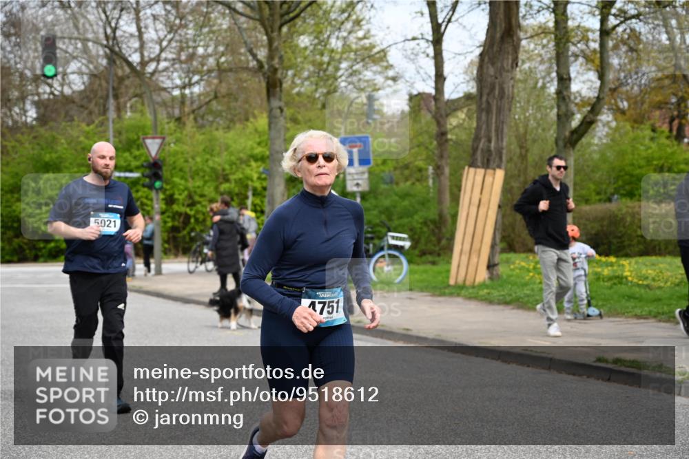 12.04.2026 - 45. Internationalen Wilhelmsburger Insellauf J. Mangold http://msf.ph/oto/9518612 12.04.2026 13:24:30 Ziel 4567, 2145, 3936, 4908, 4016, 2111, 2112, 2290, 4812, 2990, 2991, 2012, 5021, 4751, 4751, 2558, 2557 meine-sportfotos.de