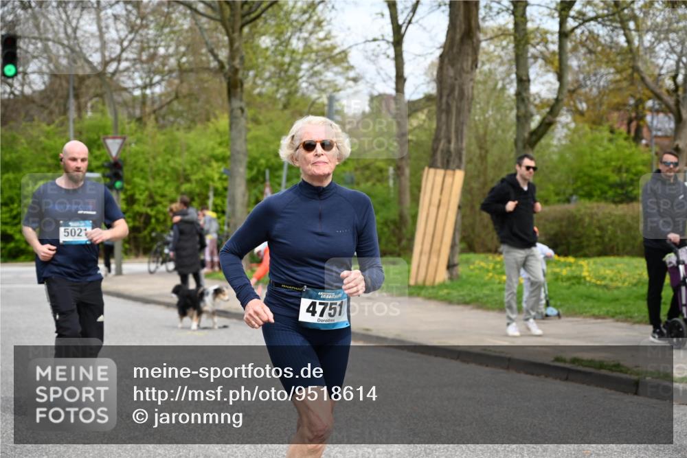 12.04.2026 - 45. Internationalen Wilhelmsburger Insellauf J. Mangold http://msf.ph/oto/9518614 12.04.2026 13:24:30 Ziel 4567, 2145, 3936, 4908, 4016, 2111, 2112, 2290, 4812, 2990, 2991, 2012, 5021, 4751, 4751, 2558, 2557 meine-sportfotos.de