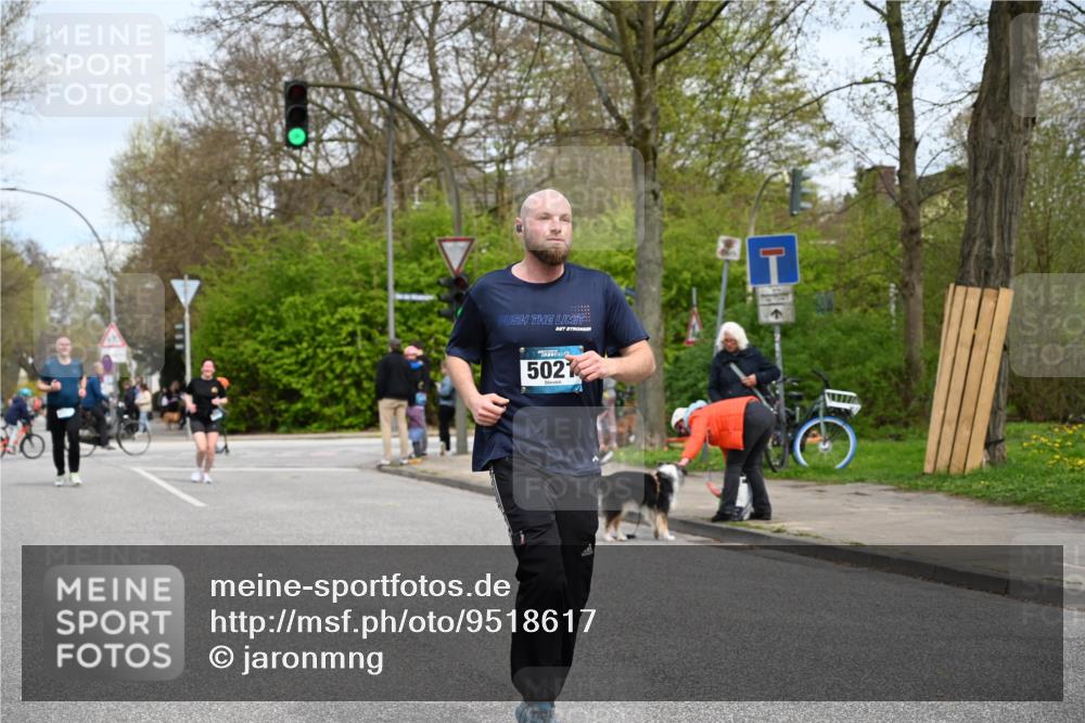12.04.2026 - 45. Internationalen Wilhelmsburger Insellauf J. Mangold http://msf.ph/oto/9518617 12.04.2026 13:24:31 Ziel 4567, 2145, 3936, 4908, 4016, 2111, 2112, 2290, 4812, 2990, 2991, 2012, 2012, 5021, 4751, 2558, 2557 meine-sportfotos.de