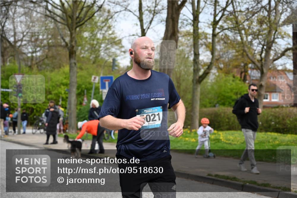 12.04.2026 - 45. Internationalen Wilhelmsburger Insellauf J. Mangold http://msf.ph/oto/9518630 12.04.2026 13:24:32 Ziel 4567, 2145, 3936, 4908, 4016, 2111, 2112, 2290, 4812, 2990, 2991, 2012, 5021, 4751, 2558, 2557, 2558, 2557 meine-sportfotos.de