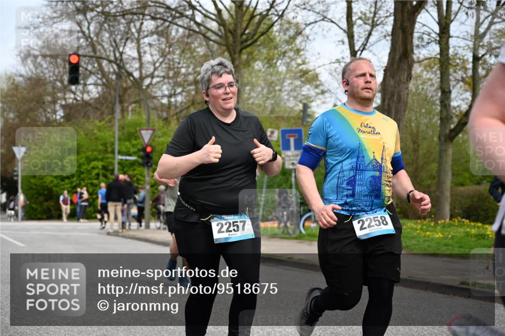 12.04.2026 - 45. Internationalen Wilhelmsburger Insellauf J. Mangold http://msf.ph/oto/9518675 12.04.2026 13:25:02 Ziel 5021, 4751, 2558, 2557, 2848, 2258, 2257, 2718, 2718, 5152, 5757 meine-sportfotos.de