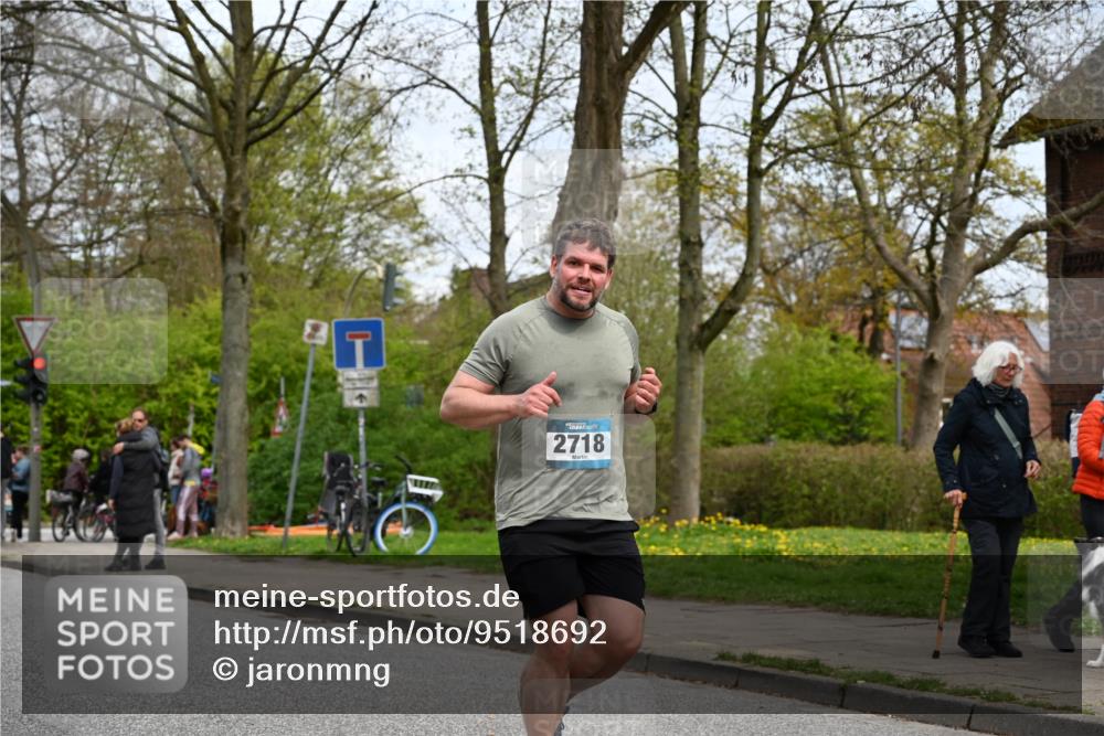 12.04.2026 - 45. Internationalen Wilhelmsburger Insellauf J. Mangold http://msf.ph/oto/9518692 12.04.2026 13:25:04 Ziel 5021, 4751, 2558, 2557, 2848, 2258, 2257, 2718, 5152, 5757, 3649 meine-sportfotos.de