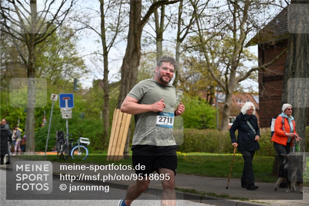 12.04.2026 - 45. Internationalen Wilhelmsburger Insellauf J. Mangold http://msf.ph/oto/9518695 12.04.2026 13:25:04 Ziel 5021, 4751, 2558, 2557, 2848, 2258, 2257, 2718, 5152, 5757, 3649 meine-sportfotos.de