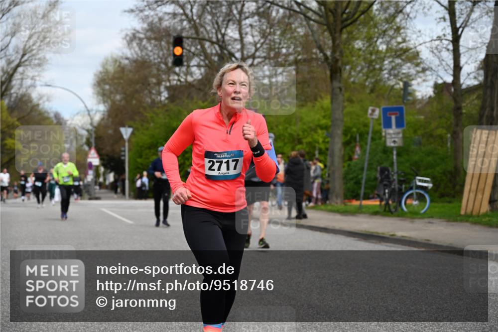 12.04.2026 - 45. Internationalen Wilhelmsburger Insellauf J. Mangold http://msf.ph/oto/9518746 12.04.2026 13:25:22 Ziel 2848, 2258, 2257, 2718, 5152, 5757, 3649, 4604, 4790, 2717, 2717, 4431, 3023, 3024, 2881 meine-sportfotos.de