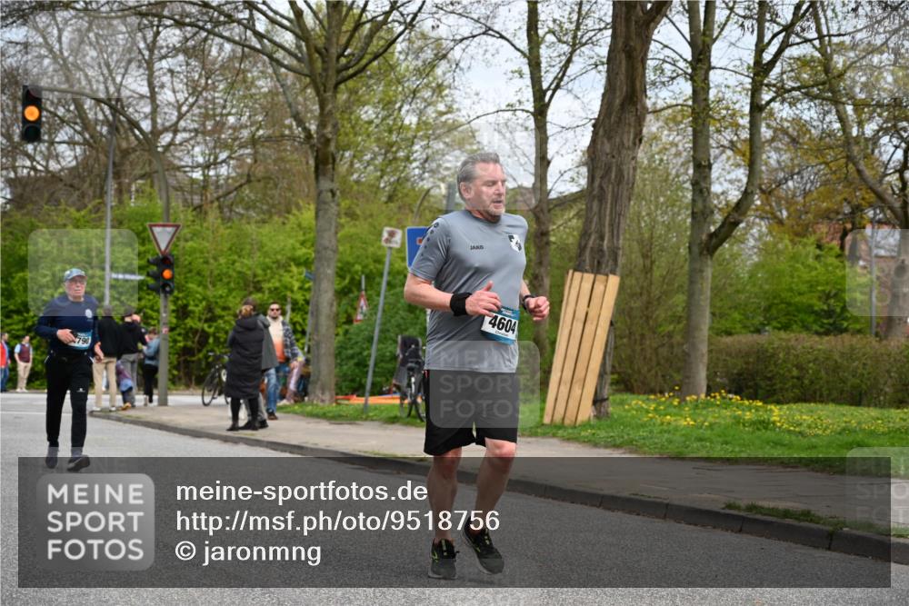 12.04.2026 - 45. Internationalen Wilhelmsburger Insellauf J. Mangold http://msf.ph/oto/9518756 12.04.2026 13:25:25 Ziel 2848, 2258, 2257, 2718, 5152, 5757, 5757, 3649, 4604, 4790, 2717, 4431, 3023, 3024, 2881 meine-sportfotos.de