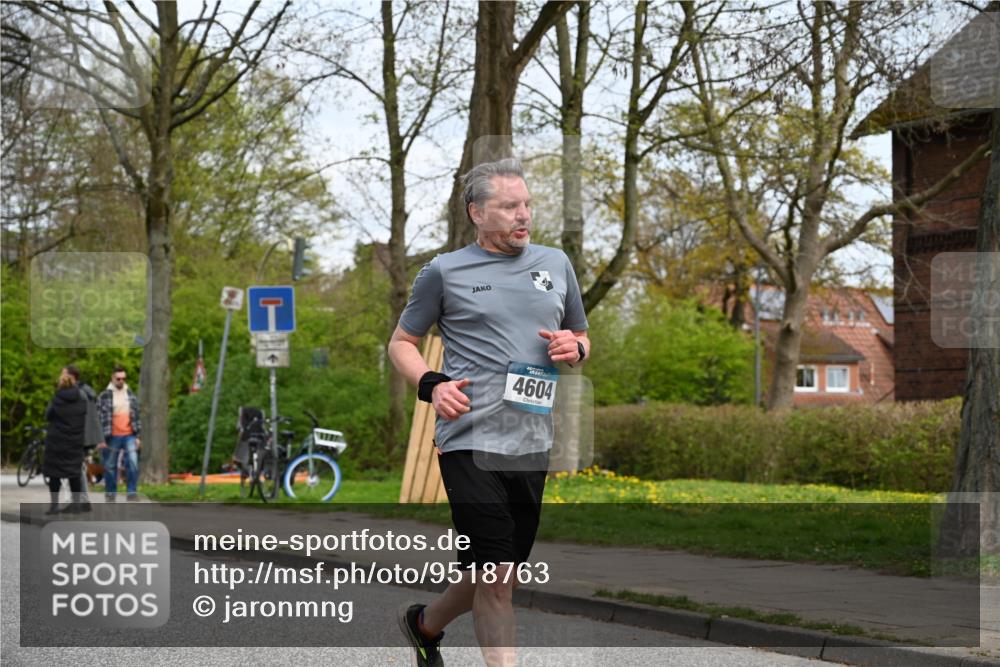 12.04.2026 - 45. Internationalen Wilhelmsburger Insellauf J. Mangold http://msf.ph/oto/9518763 12.04.2026 13:25:25 Ziel 2848, 2258, 2257, 2718, 5152, 5757, 5757, 3649, 4604, 4790, 2717, 4431, 3023, 3024, 2881 meine-sportfotos.de