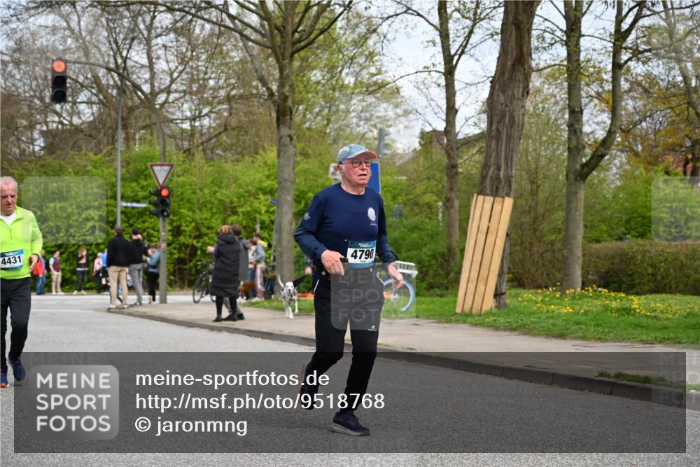 12.04.2026 - 45. Internationalen Wilhelmsburger Insellauf J. Mangold http://msf.ph/oto/9518768 12.04.2026 13:25:28 Ziel 2848, 2258, 2257, 2718, 5152, 5757, 3649, 3649, 4604, 4790, 2717, 4431, 3023, 3024, 2881, 4064, 4684 meine-sportfotos.de
