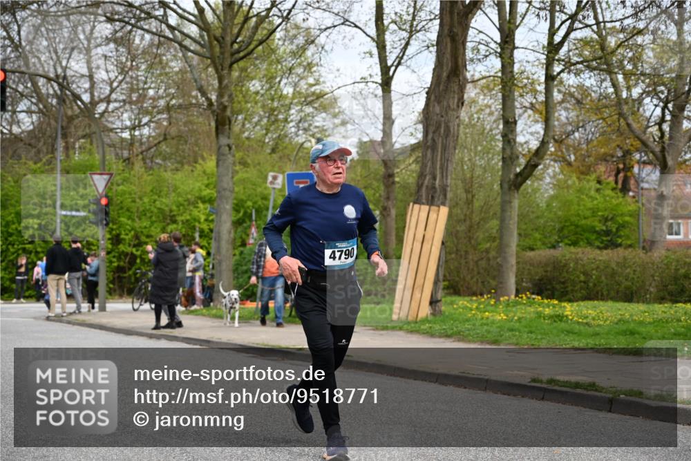 12.04.2026 - 45. Internationalen Wilhelmsburger Insellauf J. Mangold http://msf.ph/oto/9518771 12.04.2026 13:25:28 Ziel 2848, 2258, 2257, 2718, 5152, 5757, 3649, 3649, 4604, 4790, 2717, 4431, 3023, 3024, 2881, 4064, 4684 meine-sportfotos.de