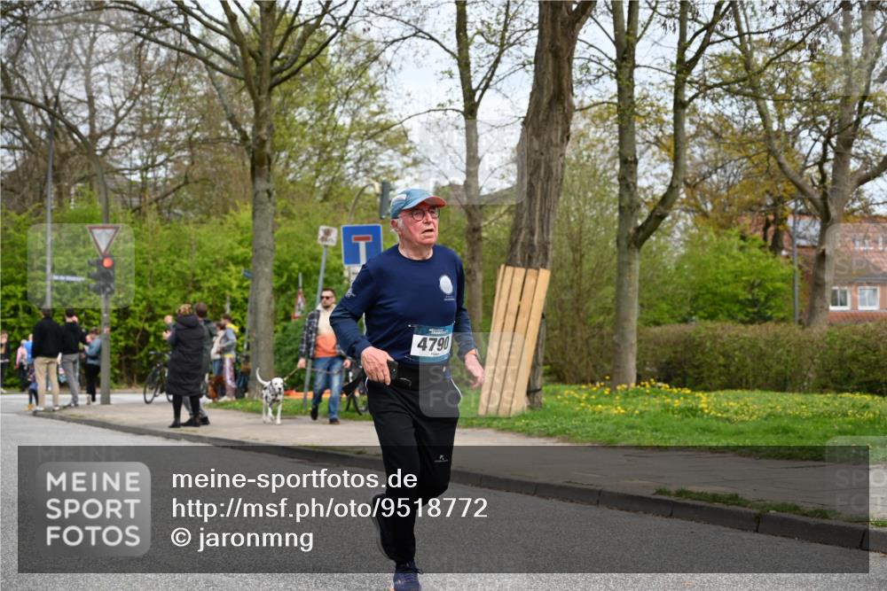 12.04.2026 - 45. Internationalen Wilhelmsburger Insellauf J. Mangold http://msf.ph/oto/9518772 12.04.2026 13:25:28 Ziel 2848, 2258, 2257, 2718, 5152, 5757, 3649, 3649, 4604, 4790, 2717, 4431, 3023, 3024, 2881, 4064, 4684 meine-sportfotos.de