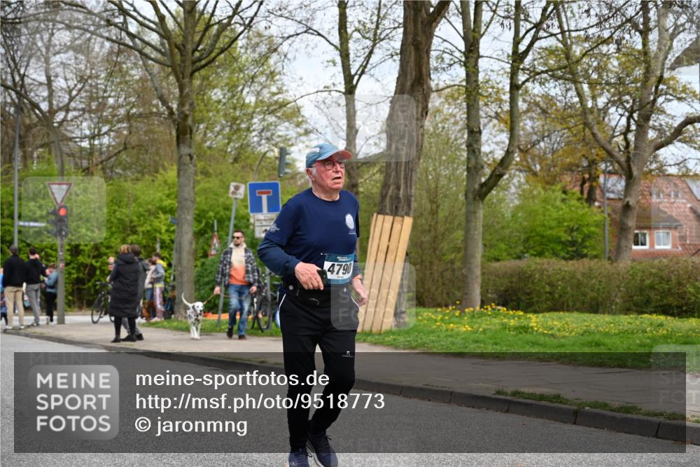 12.04.2026 - 45. Internationalen Wilhelmsburger Insellauf J. Mangold http://msf.ph/oto/9518773 12.04.2026 13:25:28 Ziel 2848, 2258, 2257, 2718, 5152, 5757, 3649, 3649, 4604, 4790, 2717, 4431, 3023, 3024, 2881, 4064, 4684 meine-sportfotos.de