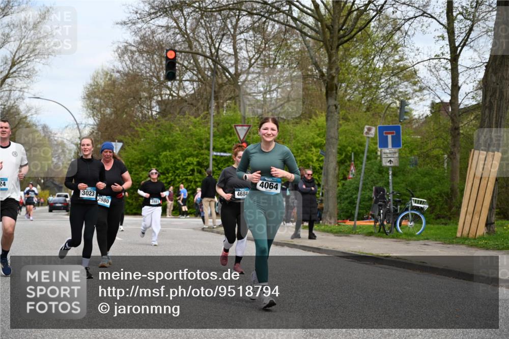 12.04.2026 - 45. Internationalen Wilhelmsburger Insellauf J. Mangold http://msf.ph/oto/9518794 12.04.2026 13:25:37 Ziel 2718, 5152, 5757, 3649, 4604, 4790, 2717, 4431, 3023, 3024, 2881, 4064, 4684, 2298, 4839, 4840, 4774 meine-sportfotos.de